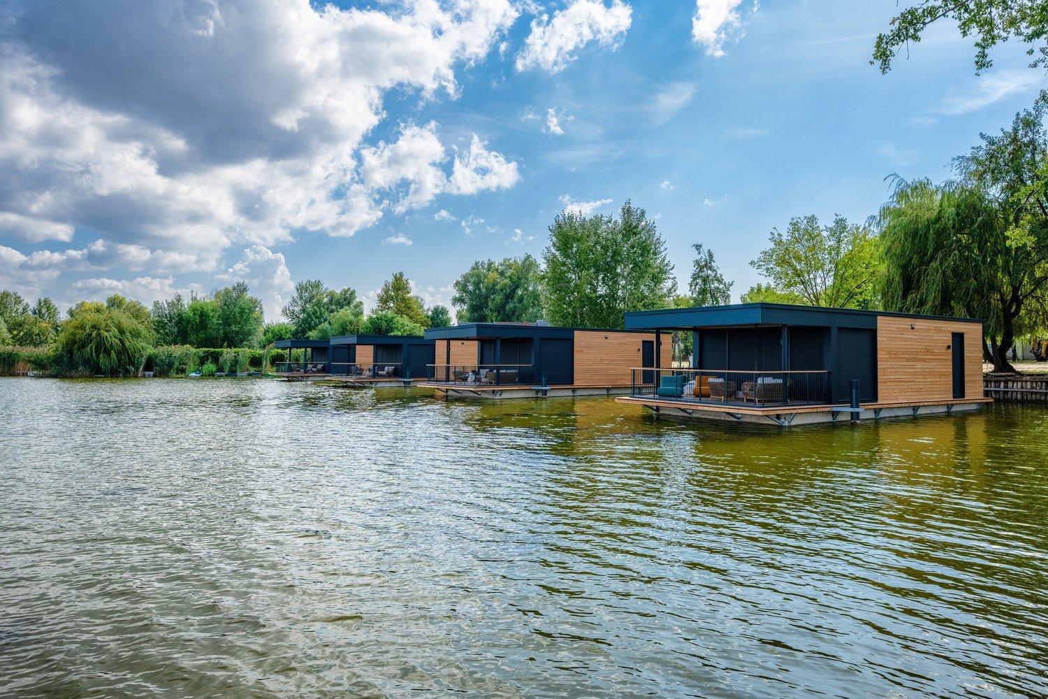 Donautica Hotel & Restaurant Fadd-Dombori Екстер'єр фото